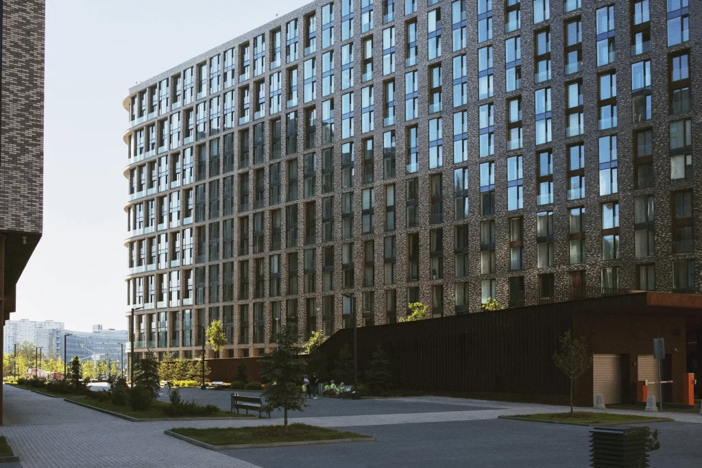 How Value is Determined: Multifamily vs. Single Family